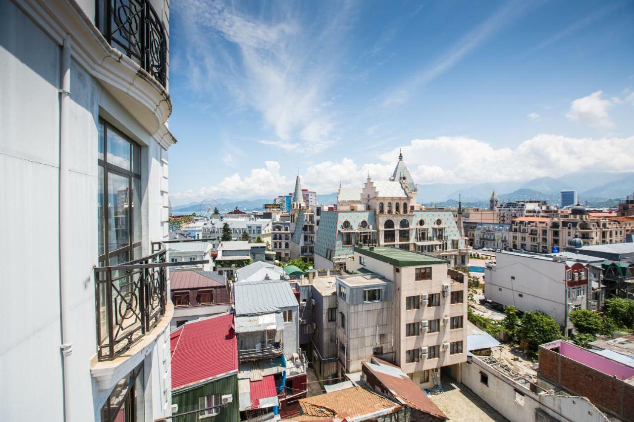 Apartament On Rustaveli Batumi Exterior foto