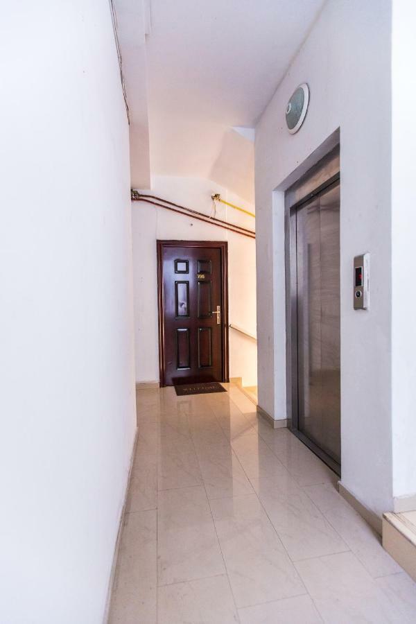 Apartament On Rustaveli Batumi Exterior foto